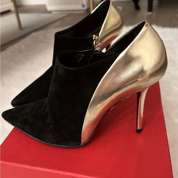 Roger Vivier TRANCOSO LEATHER AND SUEDE
BOOTS - Picture 3 of 5